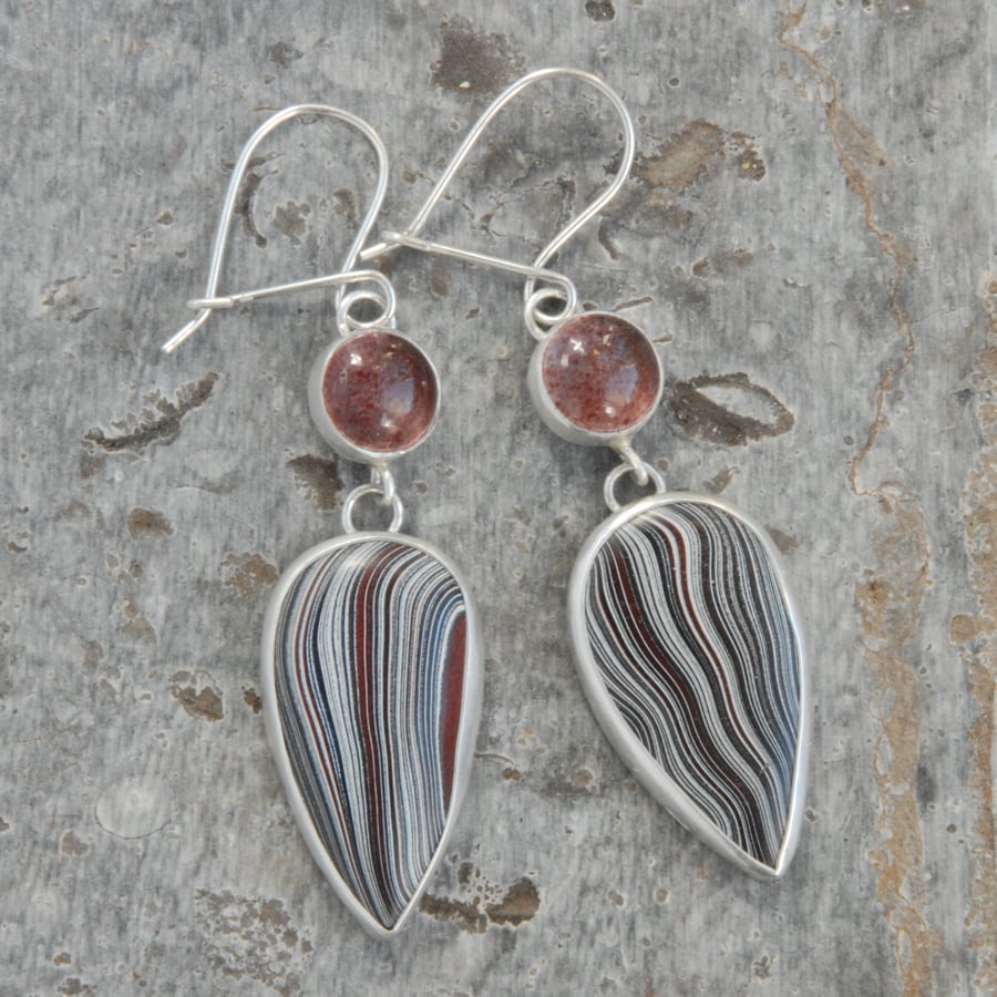 Strawberry quartz and fordite drop earrings