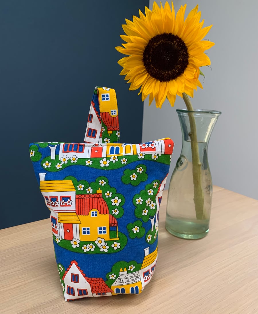 Vintage Daisy Walk door stop