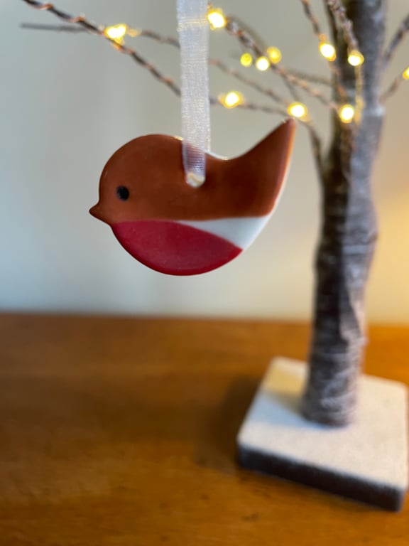 Porcelain Robin Keepsakes - Medium