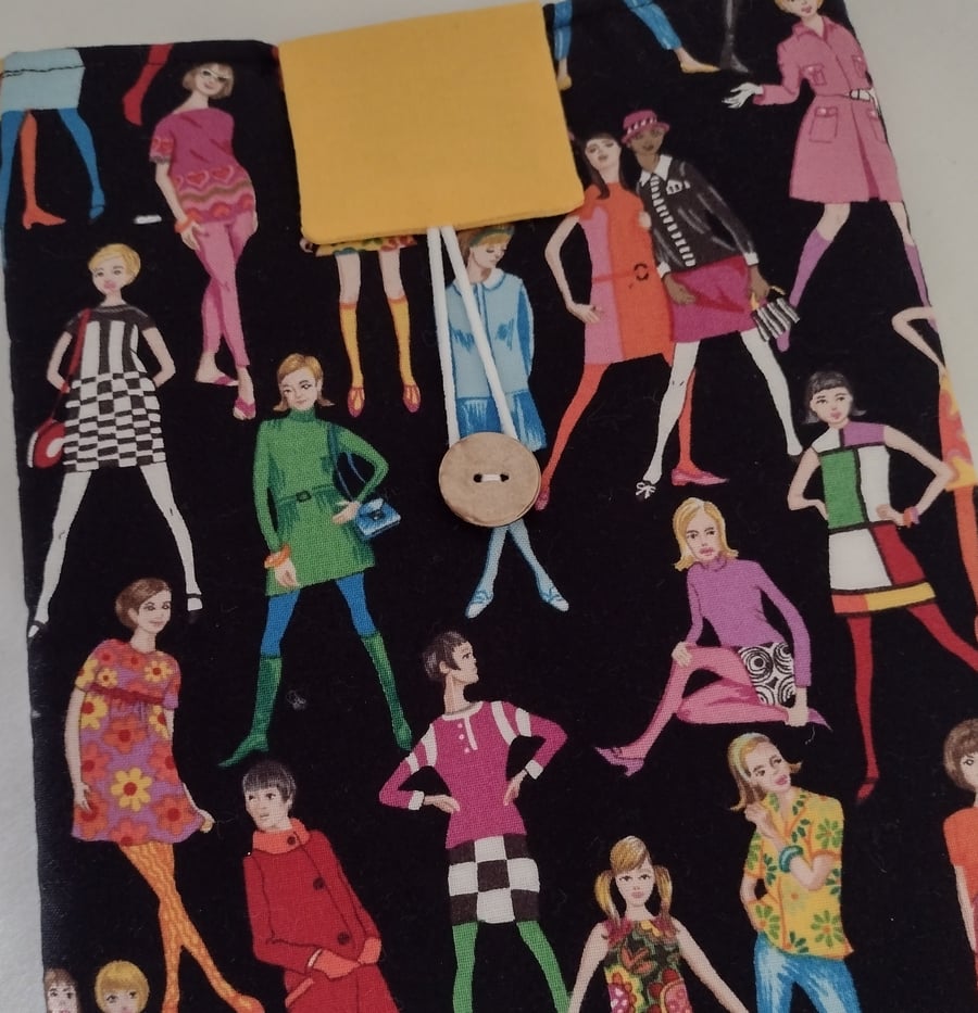 Book sleeve for paperbacks kindle etc 