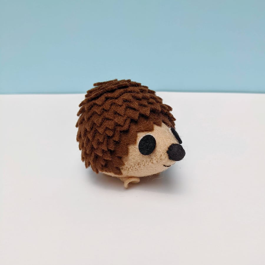 Little felt Hedgehog ornament