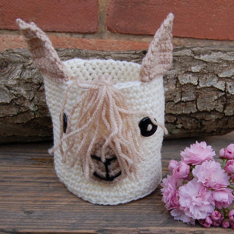 Crochet basket, Cute Alpaca small basket -  Or use to cover a plant pot or jar