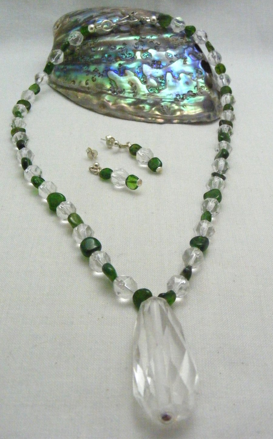 Clear Quartz and Chrome Diopside Gemstone Jewellery Set.