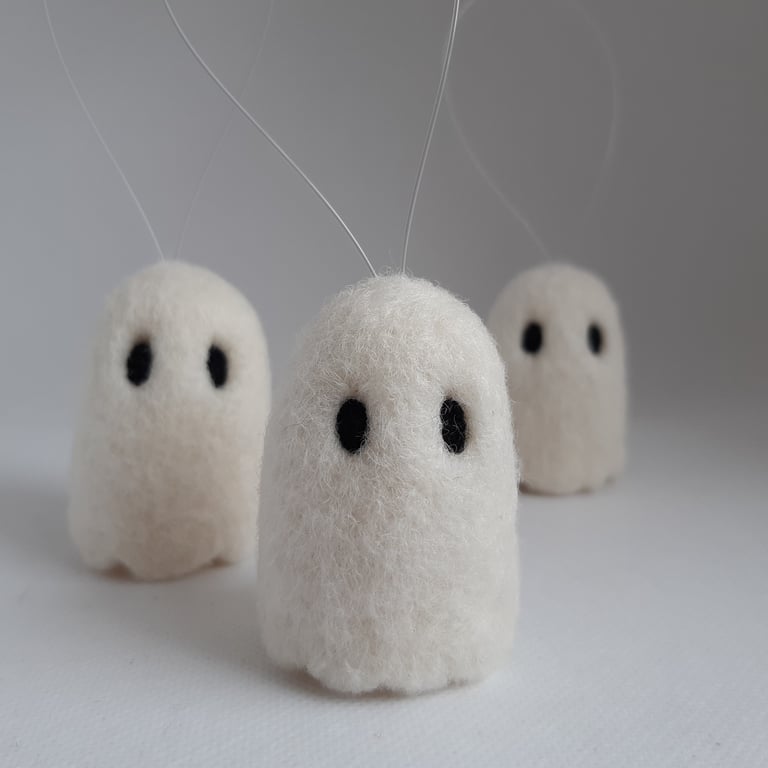 Wee Woolly Ghostie - needle felted hanging ghost decoration