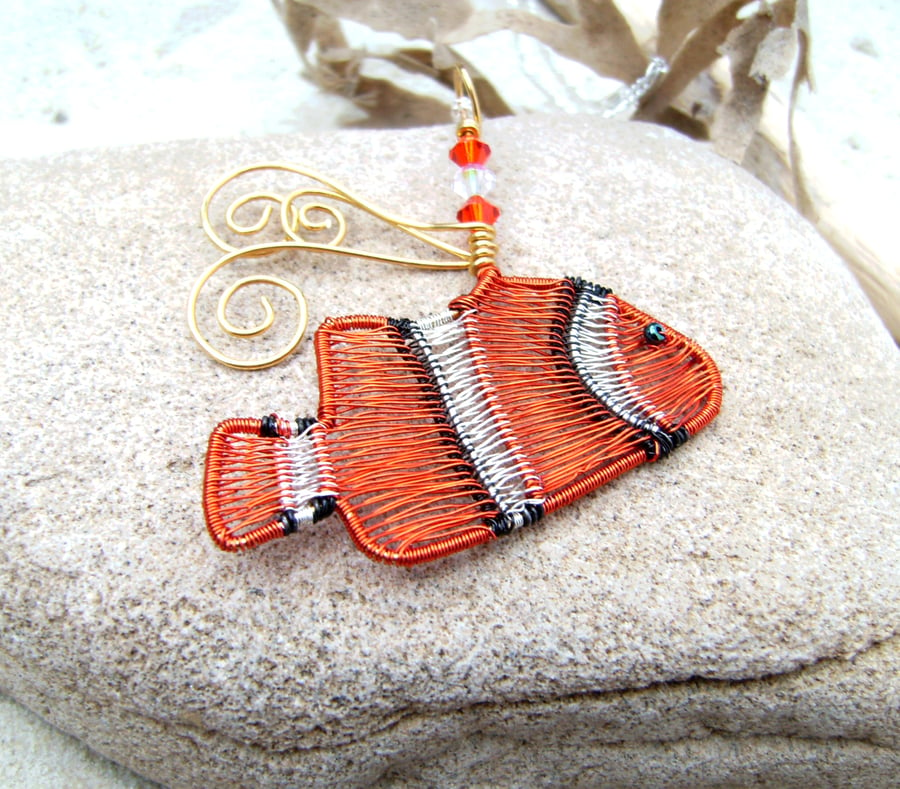 Clown Fish Wire Pendant Necklace