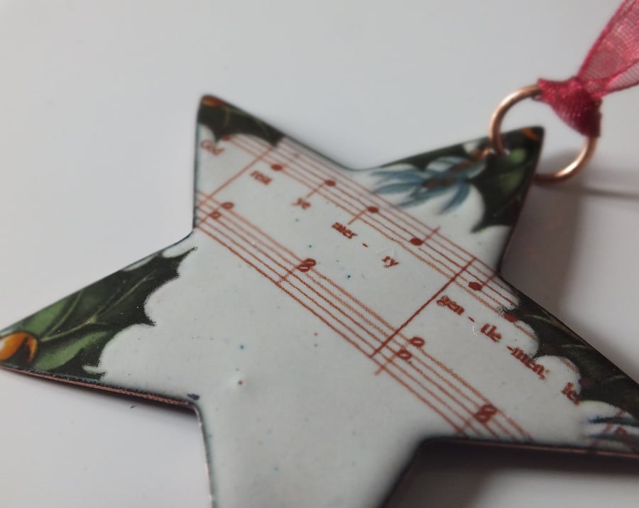 Enamelled copper star - God rest ye merry