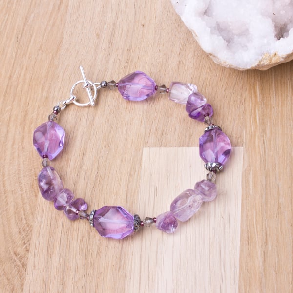 Amethyst nugget bracelet - Large amethyst gemstone and purple glass nuggets