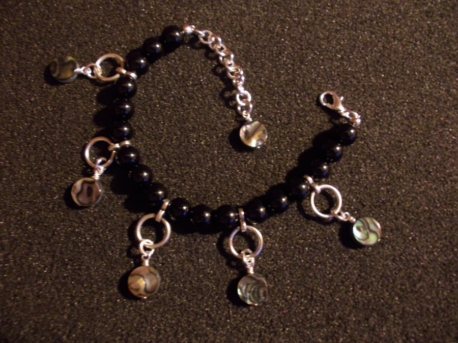 Agate bracelet with abalone charms