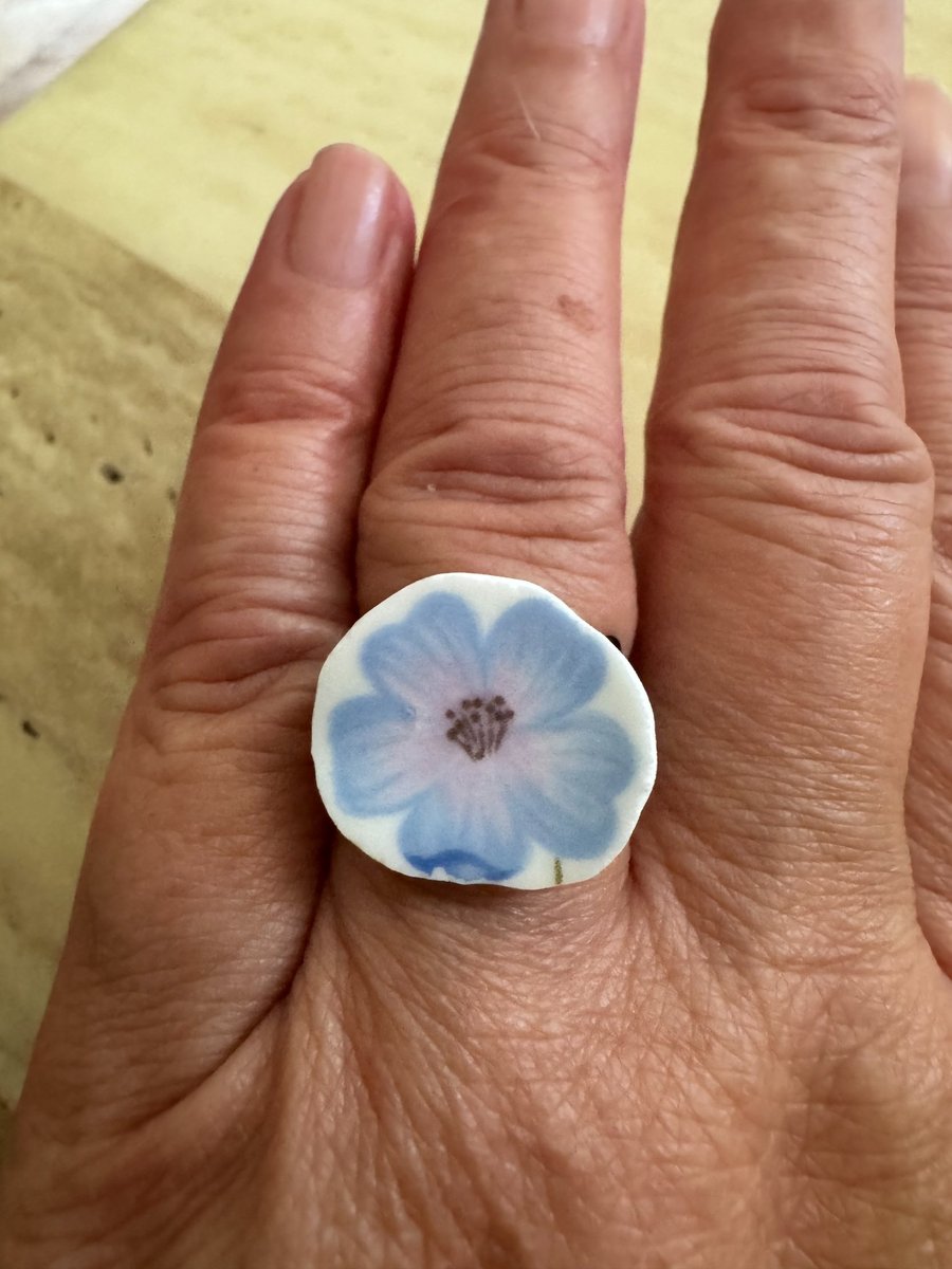 Vintage crockery floral adjustable ring