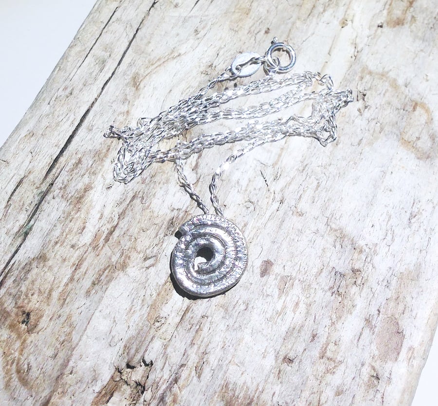 Reticulated Sterling Silver Spiral Pendant Necklace - UK Free Post