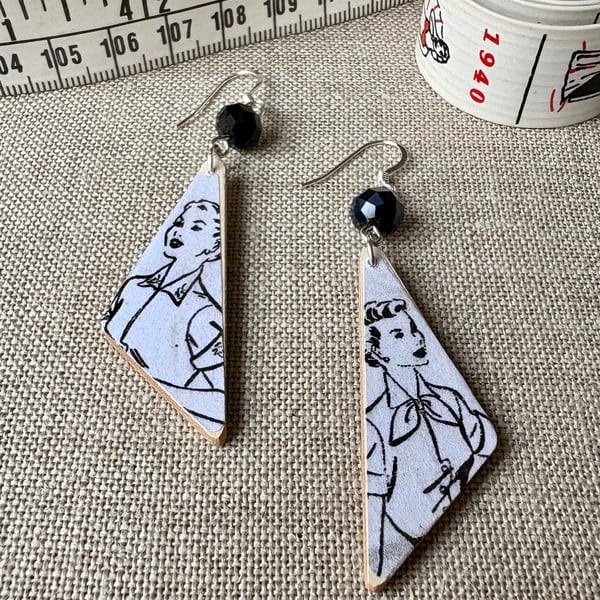 Upcycled wood earrings - dressmaking