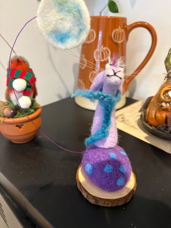 Harry moon gazing Hare