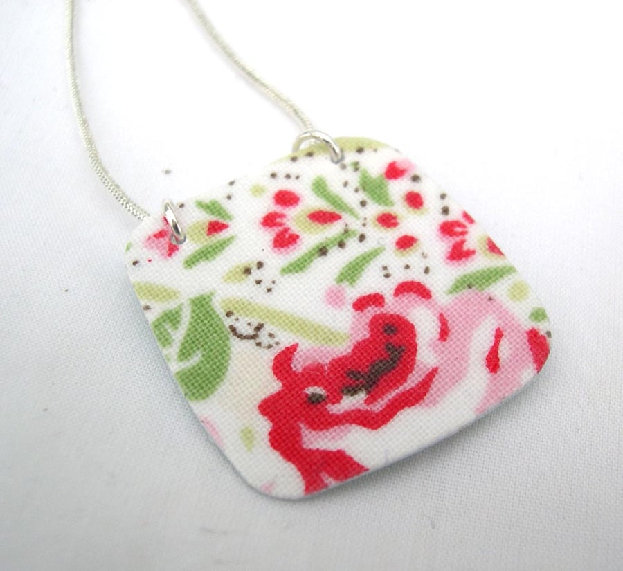 Cath Kidston Ditsy Floral Hardened Fabric Valentines Day Pendant Necklace 