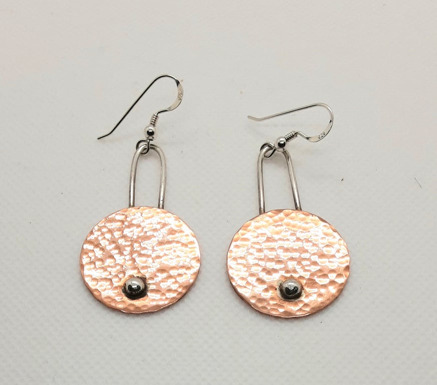  HANDBEATEN COPPER EARRINGS WITH FINE SILVER BOBBLES - DANGLY