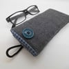 Glasses case made with grey pure wool fabric