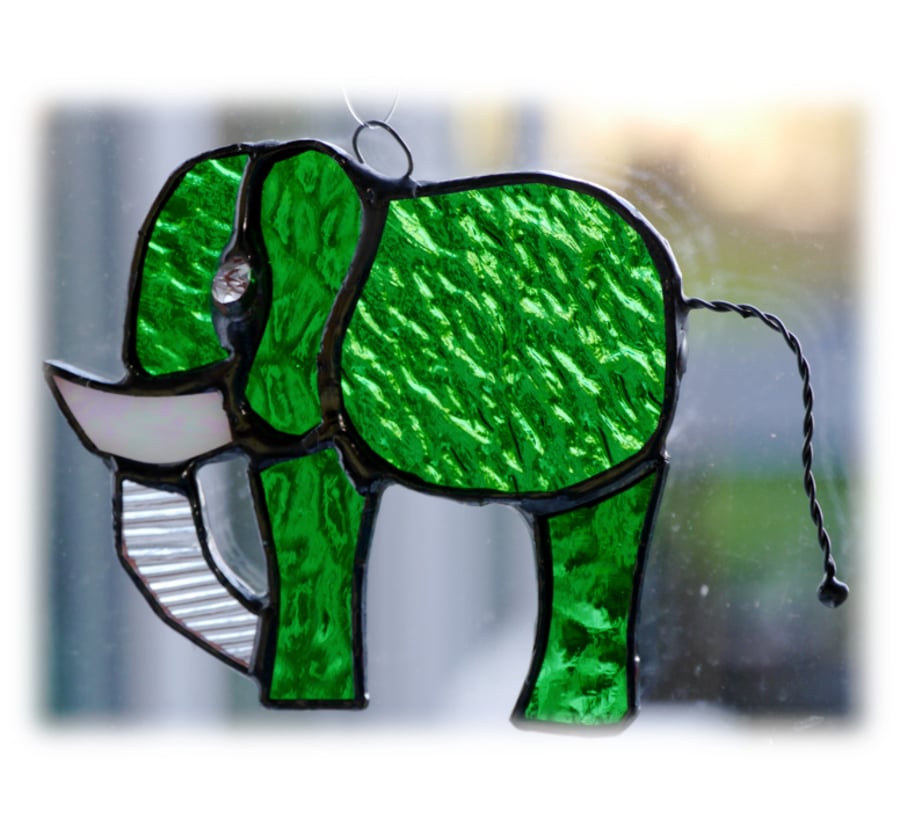 Elephant Suncatcher Stained Glass Green 088