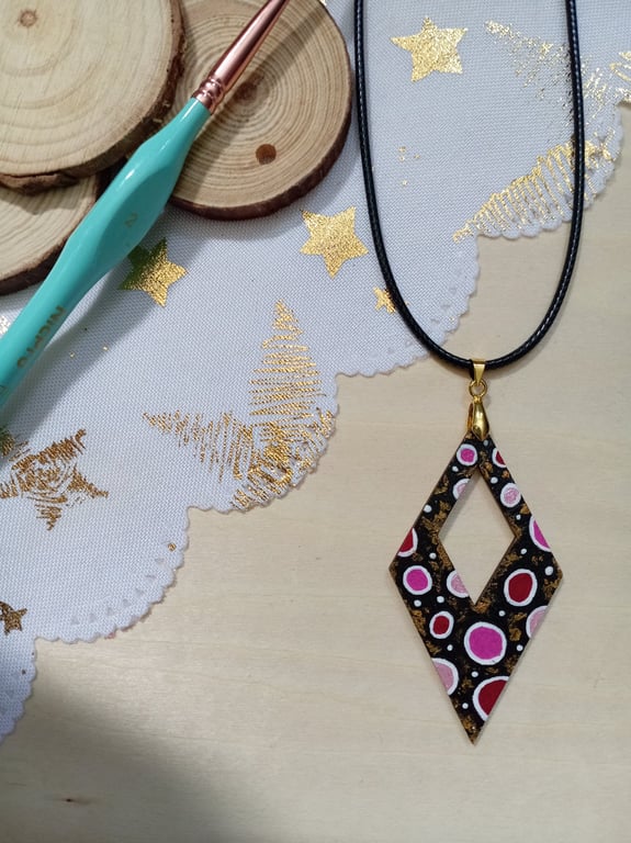 Pink circular patterned diamond hand painted wooden necklace 