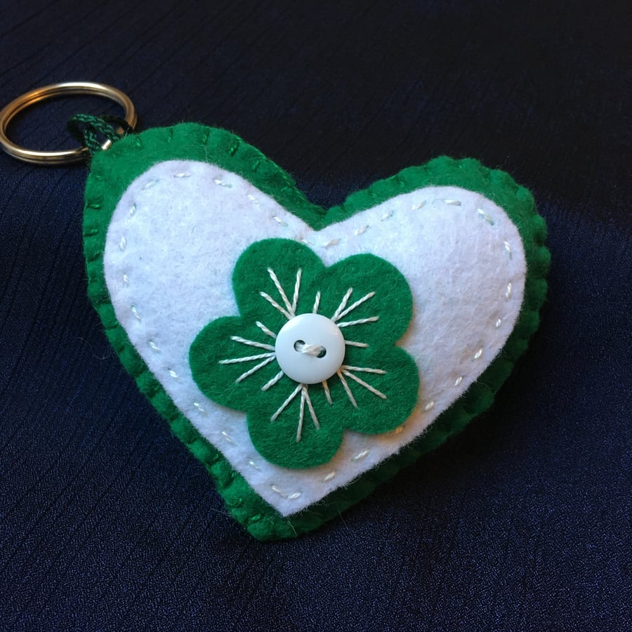 Green and White Felt Flower Button Heart Keyring Bagcharm