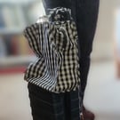 The perfect zipped holdall for extra luggage, shopping bag or overnight bag