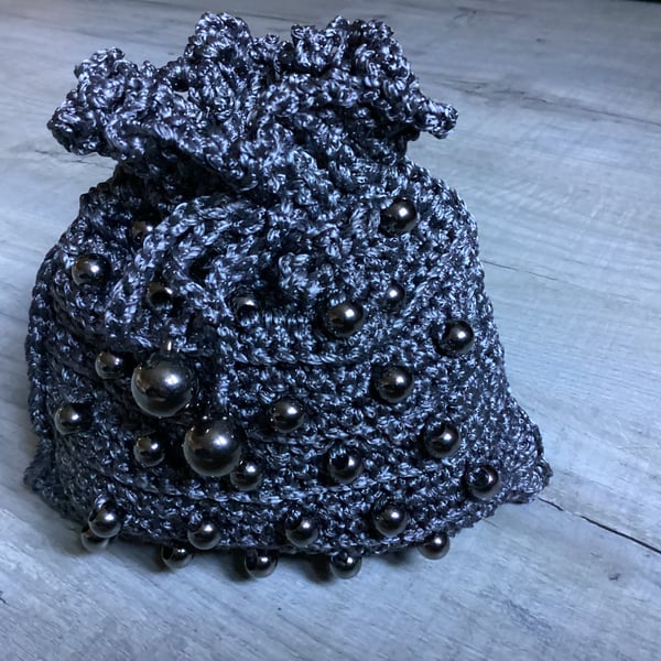 Crochet pouch, grey beaded pouch, crochet beaded dag