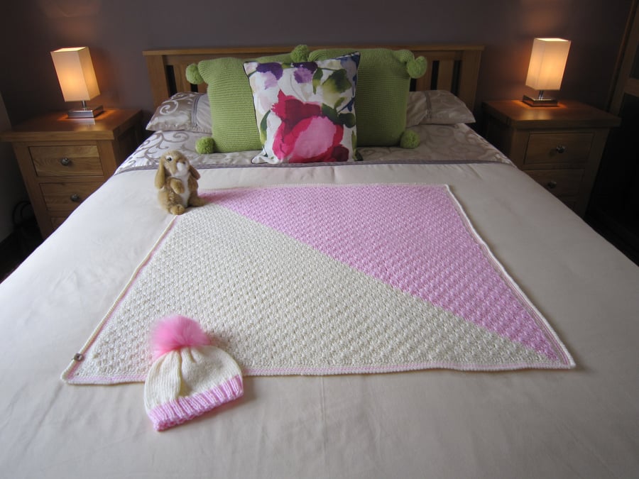 Crochet baby blanket, pink blanket, Cream Blanket, baby beanie, baby girl