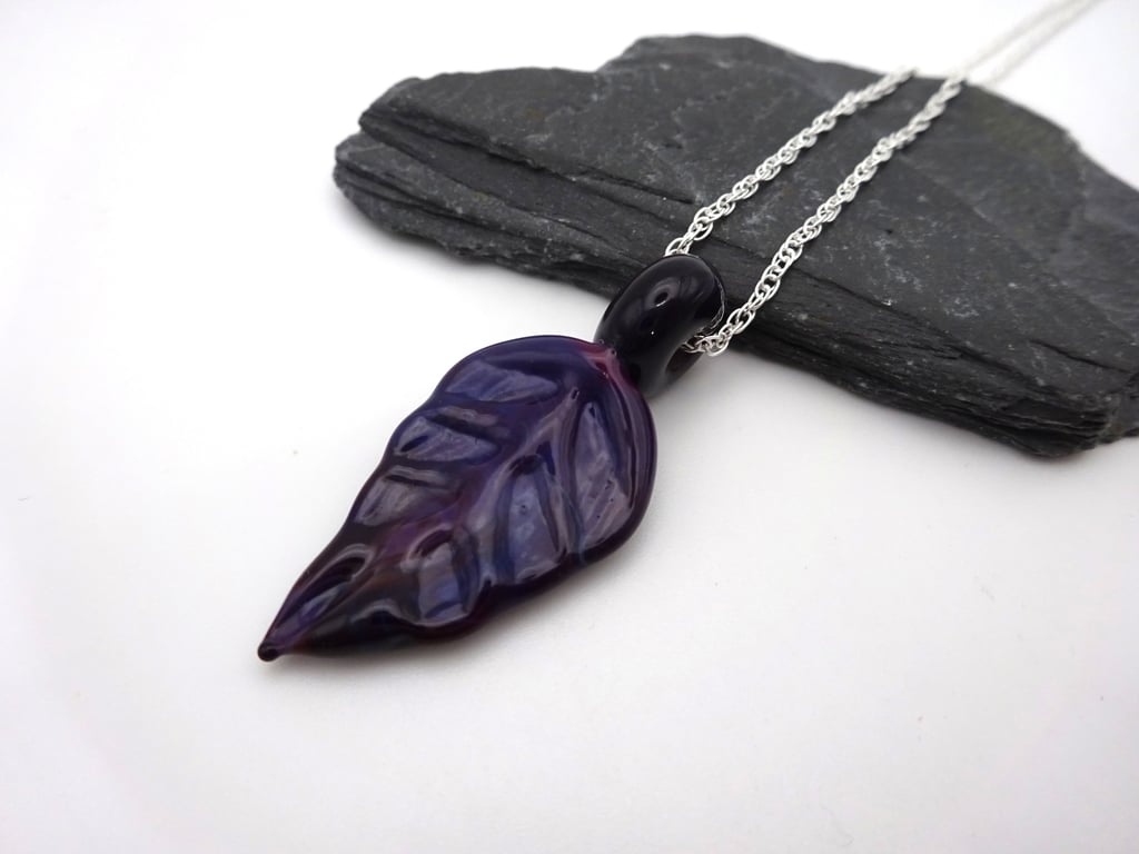 dark purple lampwork glass leaf pendant necklace