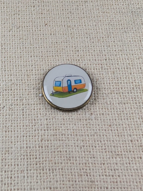 Vintage Retro Caravan - Caravan Themed Badge - Large Resin Topped Pin Badge