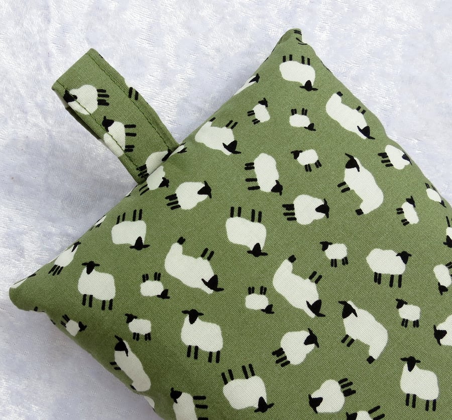 Mouse wrist rest, wrist support, made from cotton, sheep