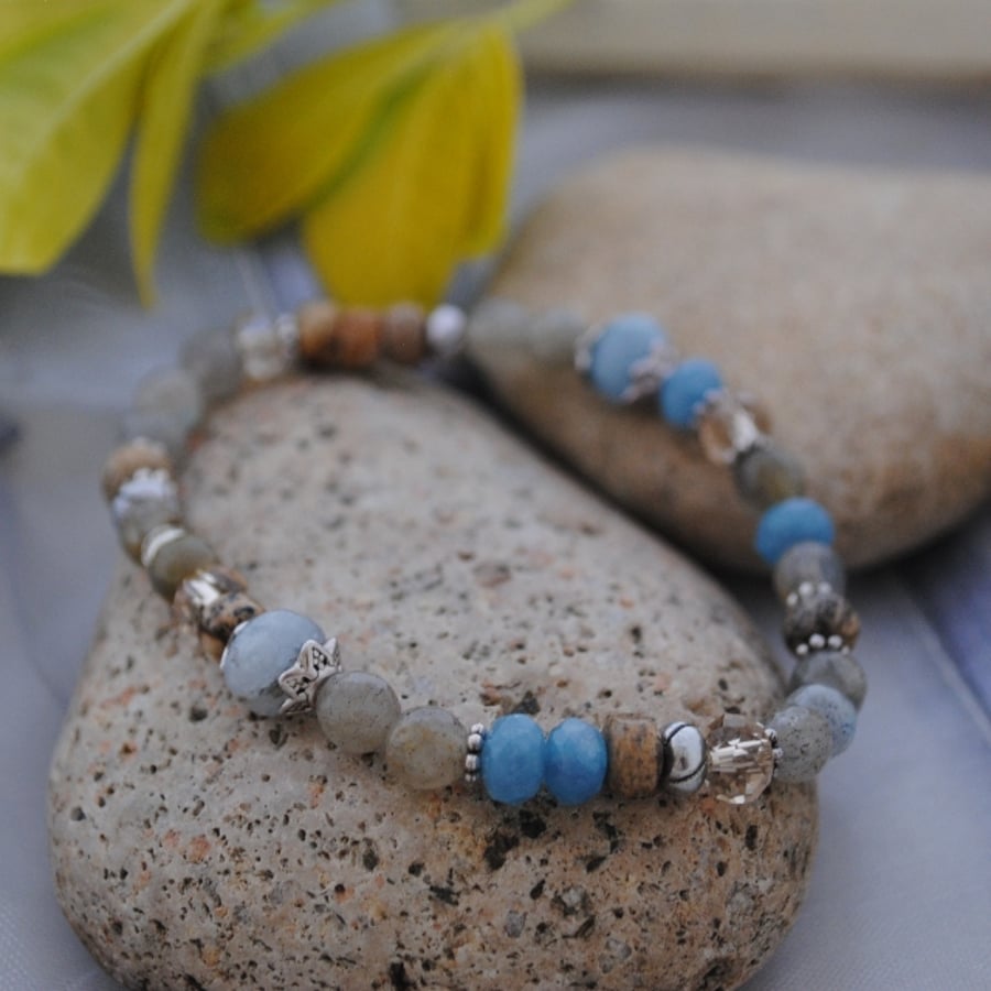 Labradorite & kyanite gemstone bracelet