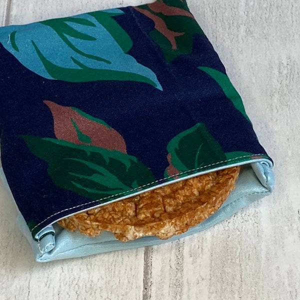 Reusable snack bag with food safe lining. Navy floral. Seconds