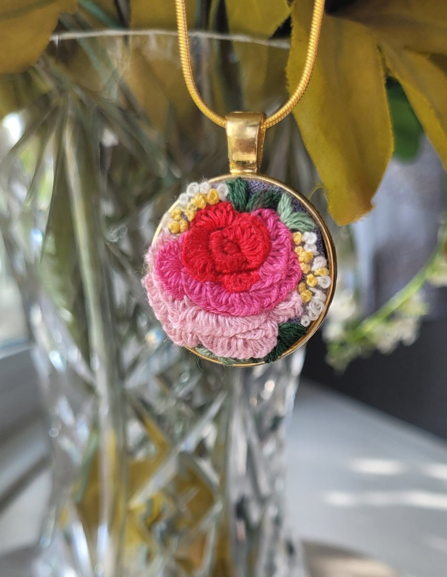 red rose necklace with pendant, hand Embroidered, birthday gift, anniversary 