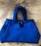 Blue woollen stylish modern handbag. - Image 4