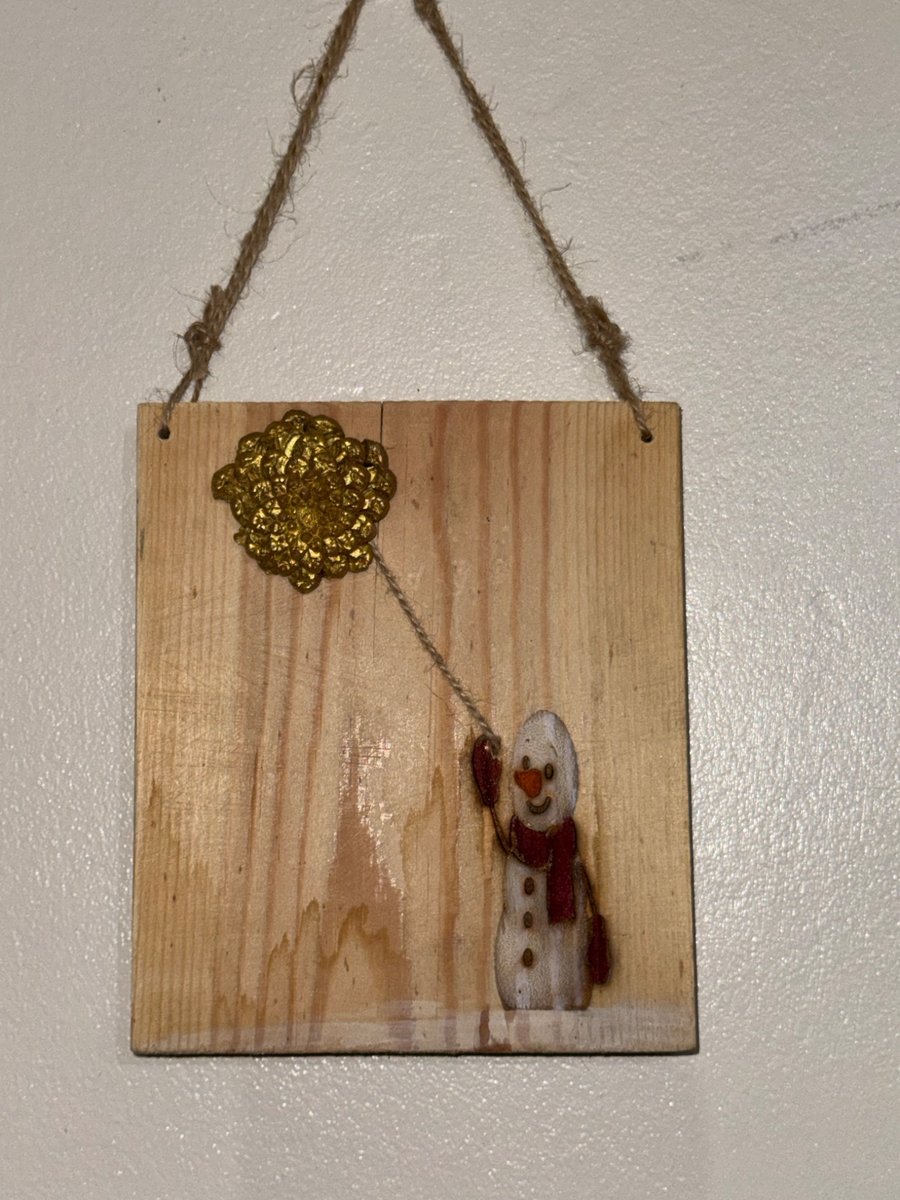 Winter themed wood panel hanging decoration