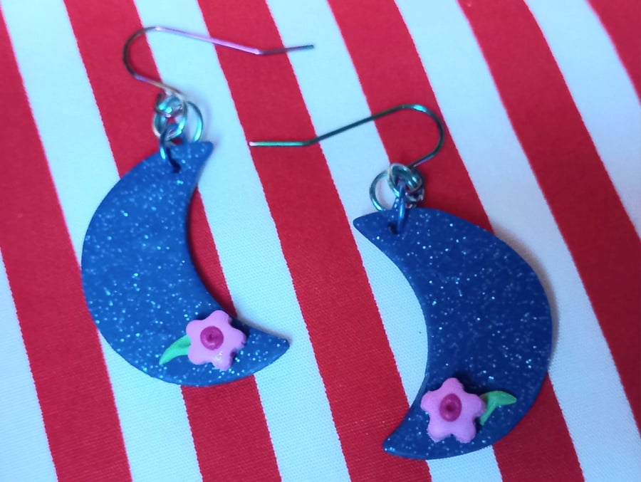 Blue Moon Sparkly Earrings 