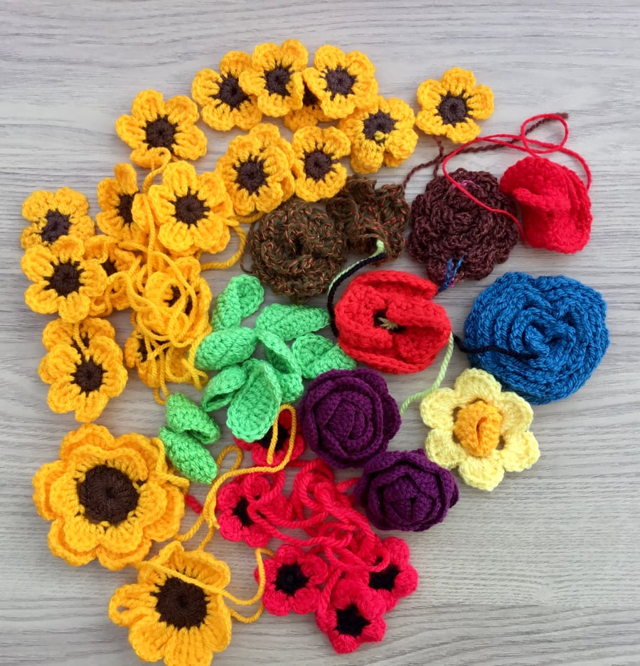 Huge Mixed Floral Selection of Crocheted Flowers to Attach to Crafting Projects.