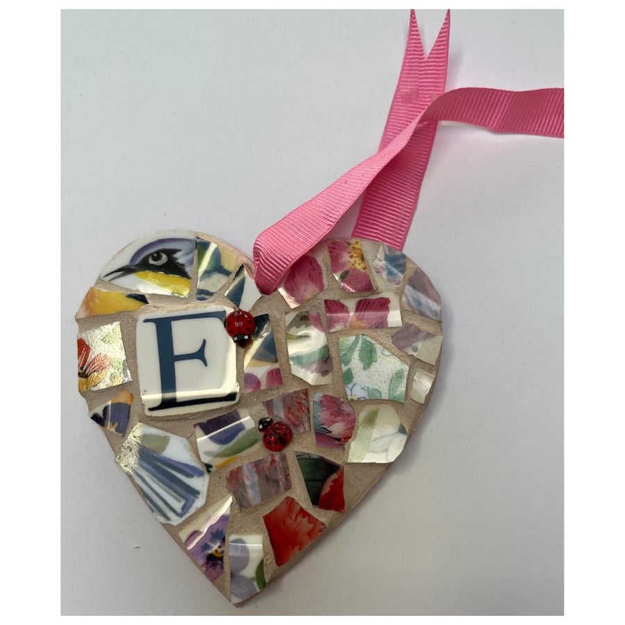 Do you love someone with the initial E? The perfect gift.