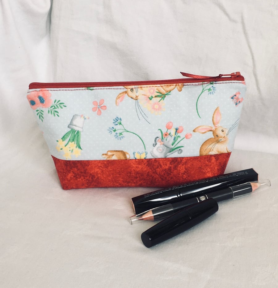 Cute Make up Bag, Zipped Pouch, Craft Pouch, Pencil Case, Gift Ideas.