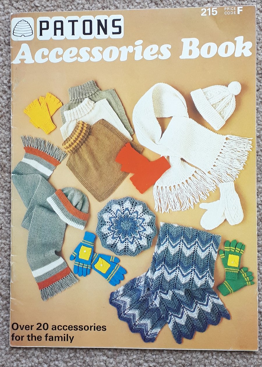 VINTAGE KNITTING PATTERN  Accessories Book