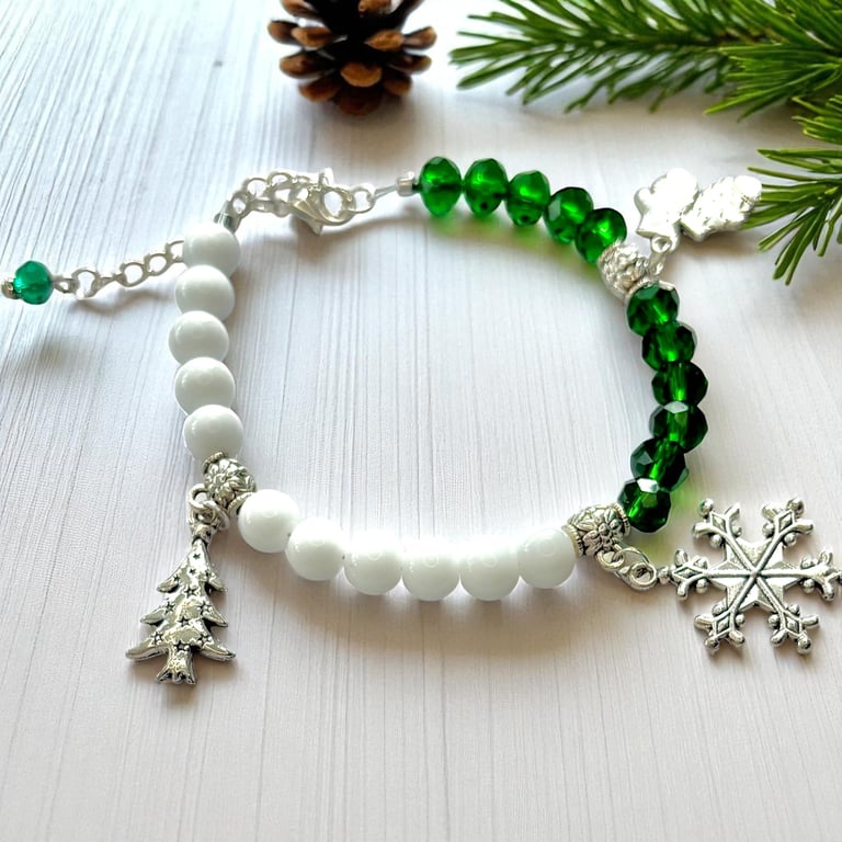 Christmas Beaded  Charm Bracelet, Christmas,party,