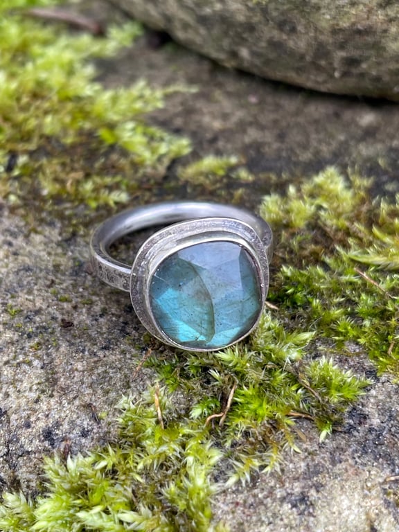 Sterling silver labradorite ring. U.K. size N