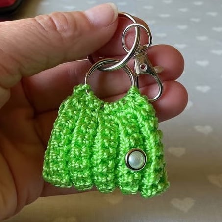 Crochet bag charm keyring