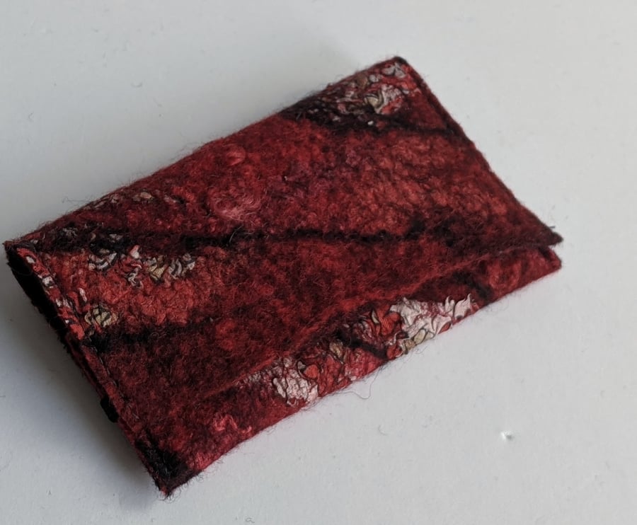 Credit card wallet: felted wool - reds (single)