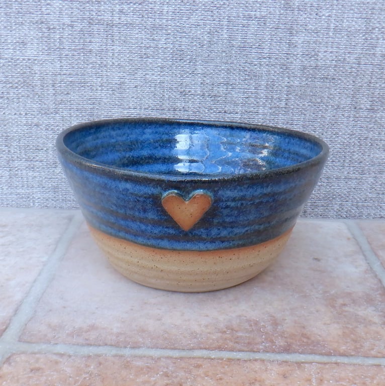 Soup cereal noodle rice serving bowl dish hand thrown stoneware pottery heart