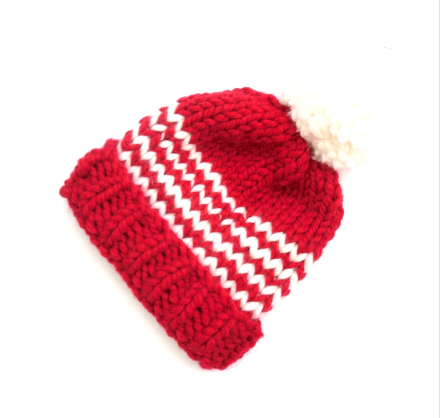 SECONDS SUNDAY Red and white striiped knitted hat 