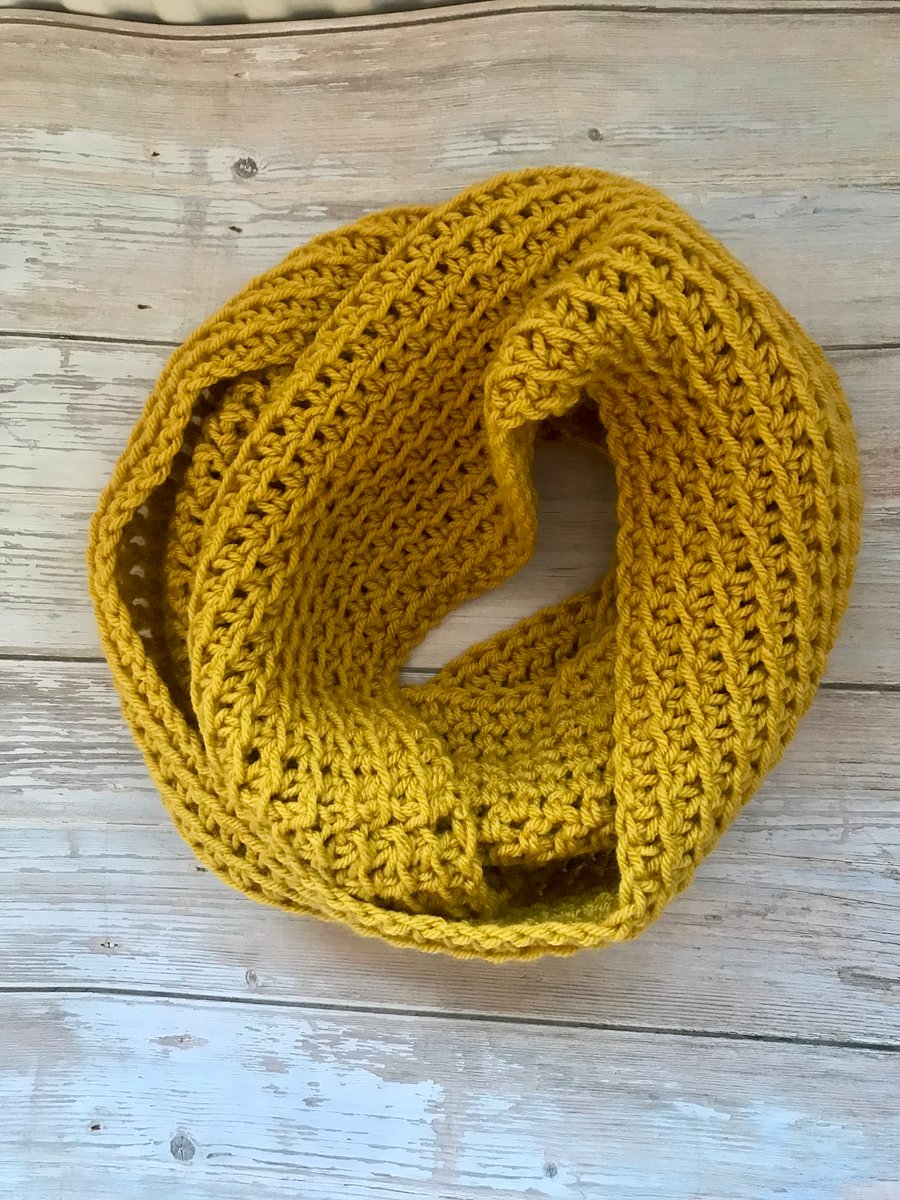 Super Cosy Chunky Yellow Cowl Infinity Scarf