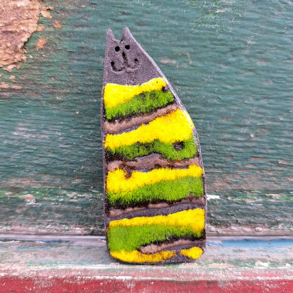 Station Cat Brooch