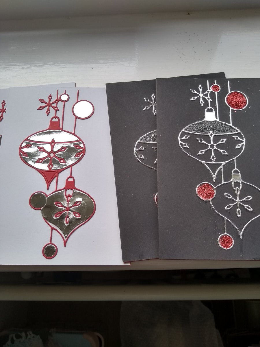 Pack of 4 hanging baubles Christmas cards