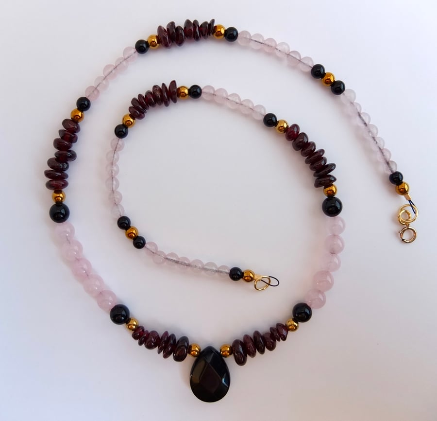 Garnet, Rose Quartz, Onyx and Hematite Necklace With Onyx Teardrop Pendant.