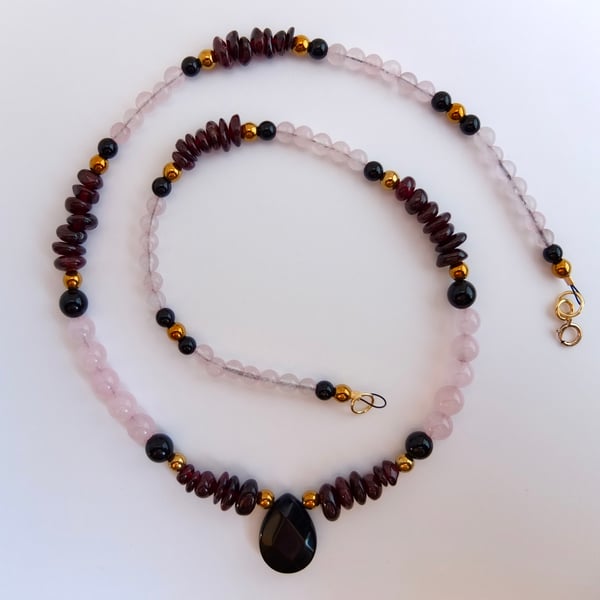 Garnet, Rose Quartz, Onyx and Hematite Necklace With Onyx Teardrop Pendant.