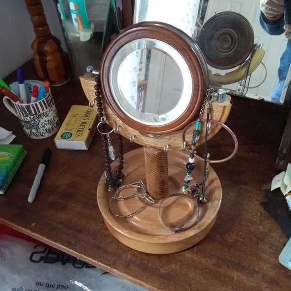 jewellery stand with a mirror